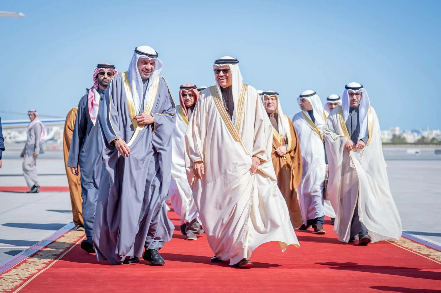 وزير خارجية الكويت يصل إلى البلاد 