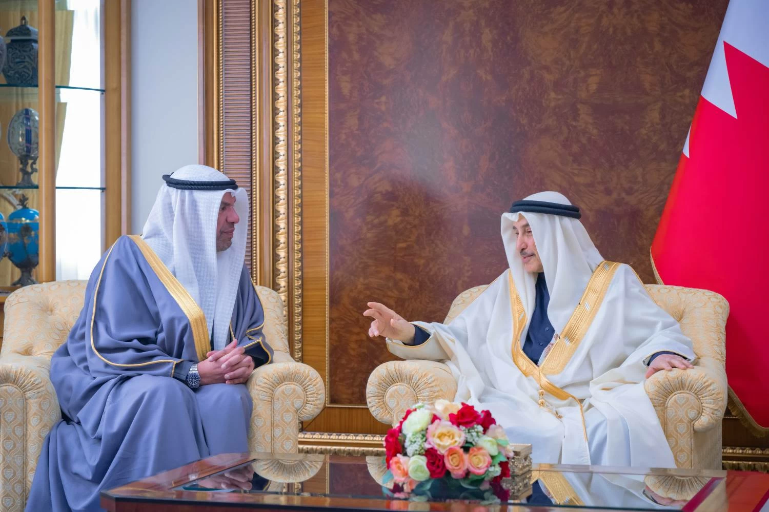 نائب رئيس مجلس الوزراء يلتقي وزير الخارجية الكويتي