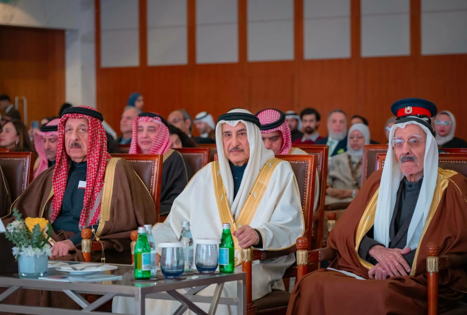 خالد بن عبد الله يحضر حفل جائزة يوسف بن أحمد كانو