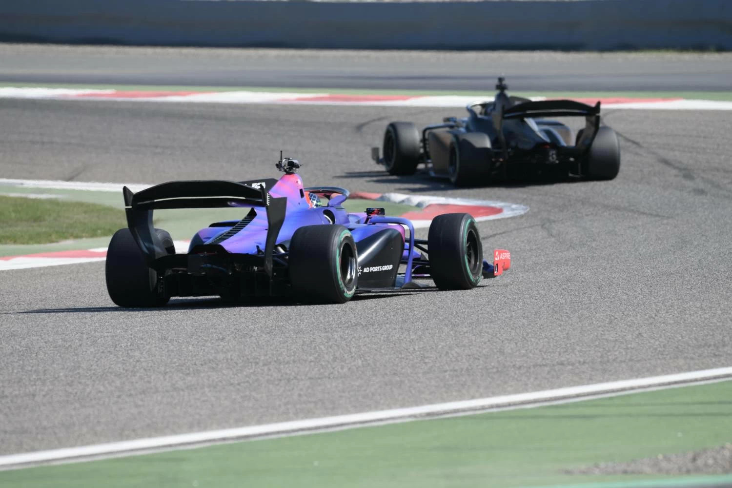 حلبة البحرين تستضيف تجارب أسباير فورمولا للسيارات أحادية المقعد