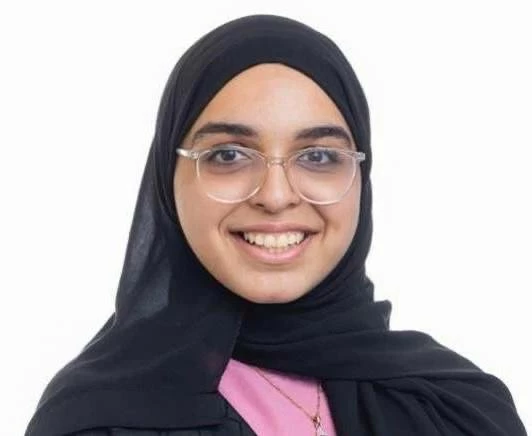 وفد مناظرات المملكة بمملكة البحرين يشارك في قمة الحوار المشترك الدوحة 2026 