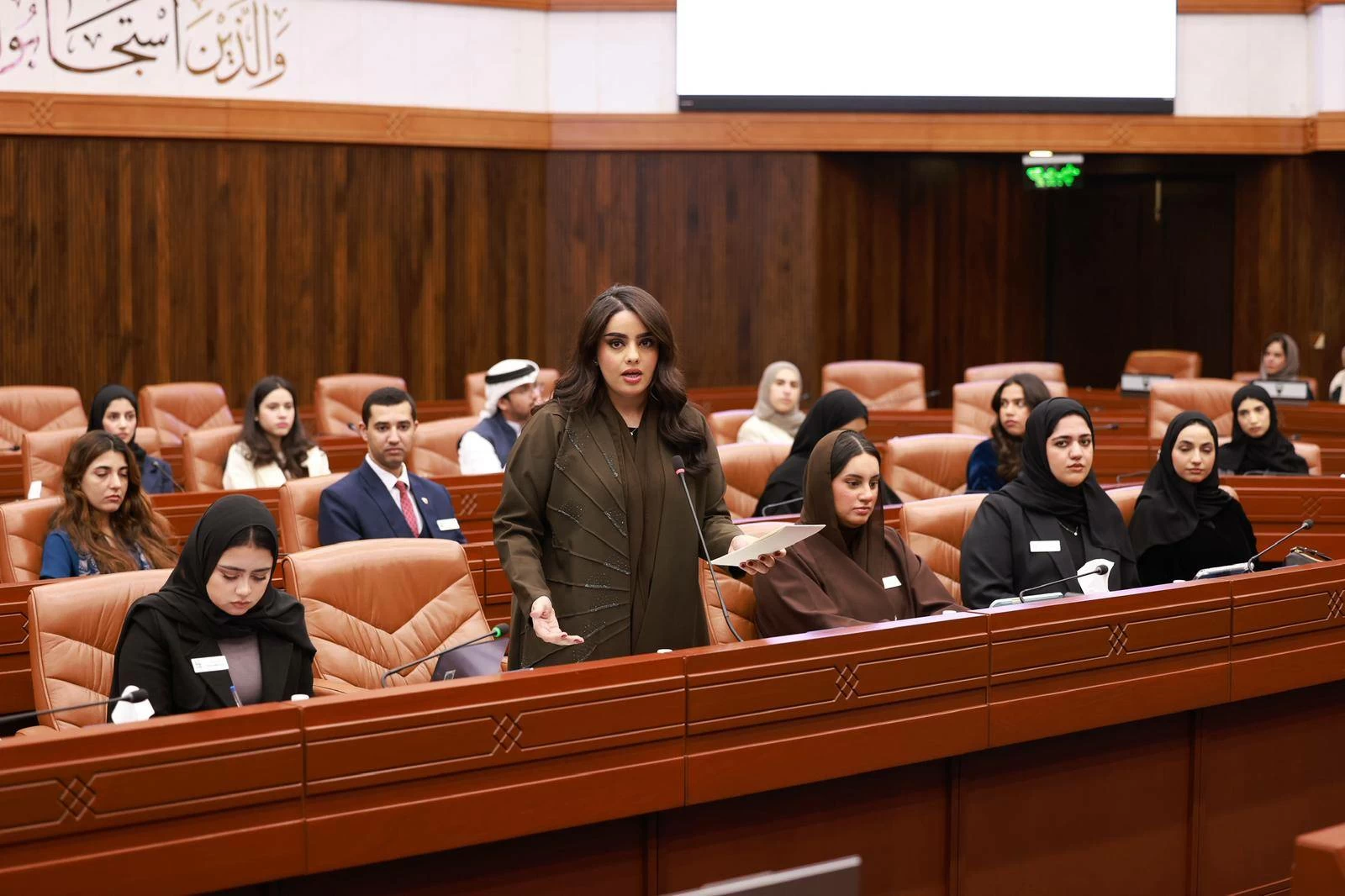 د. الفاضل: الشباب البحريني أصبح شريكًا مؤثرًا في التنمية الوطنية والتطوير الحضاري والديمقراطي