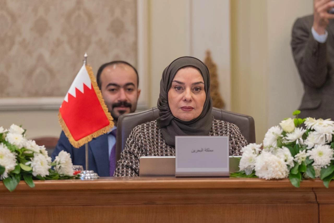 سفيرة لدى مصر تشارك في اجتماع الدورة العادية الـ 29 لمجلس الوزراء العرب للاتصالات والمعلومات في القاهرة 