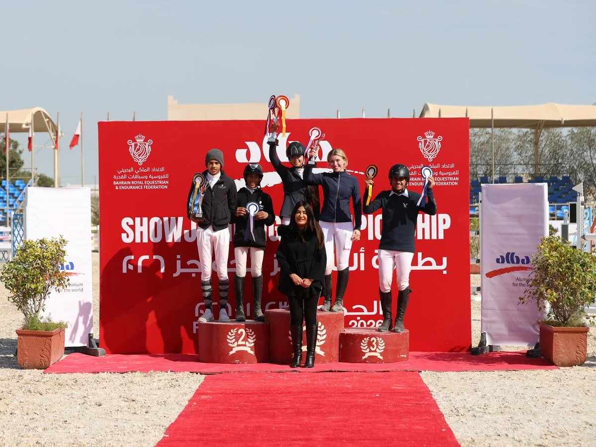 عبدالله بن محمد يتوج الفائزين بالمسابقات ويشيد بدعم شركة ألبا لبطولات قفز الحواجز