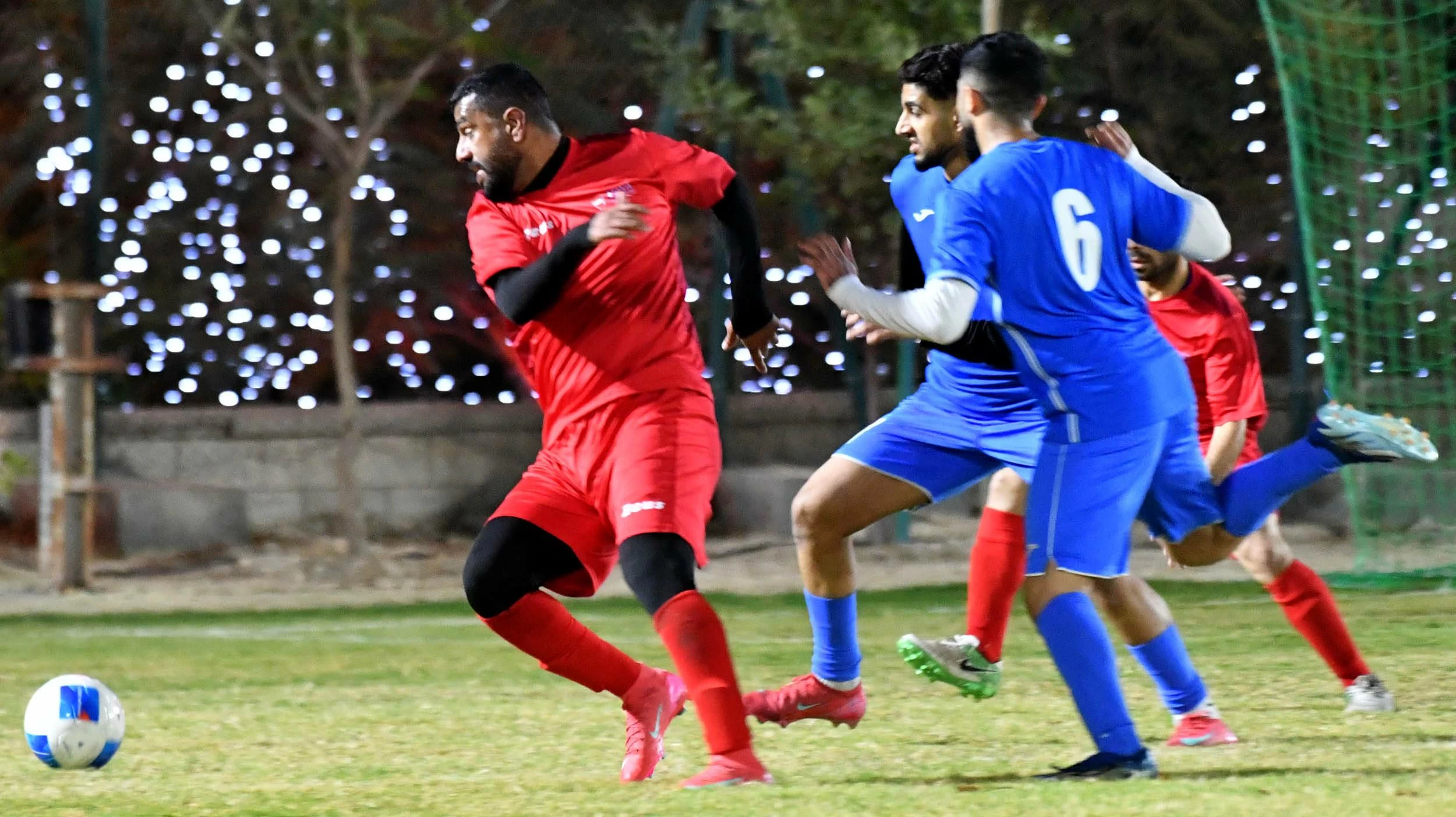 بابكو إنرجيز والكهرماء في مواجهة تحديد المسار في دوري الشركات الكروي