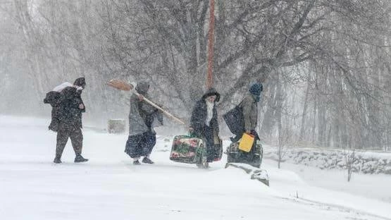 الثلوج والأمطار الغزيرة في أفغانستان تودي بحياة 61 شخصاً في 3 أيام