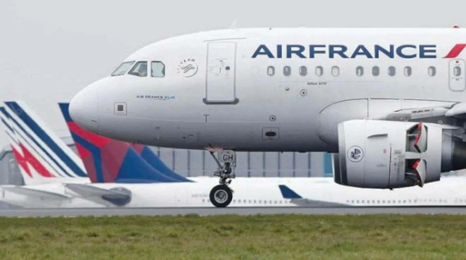 شركات طيران تغيّر مسار رحلاتها وتلغي أخرى مع تصاعد التوتر بشأن إيران 