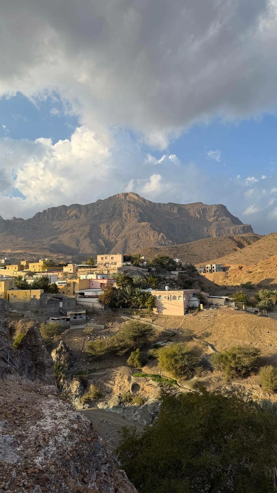 شمال الباطنة... جوهرة عمانية شاهدة على عناق الجبل وزرقة البحر