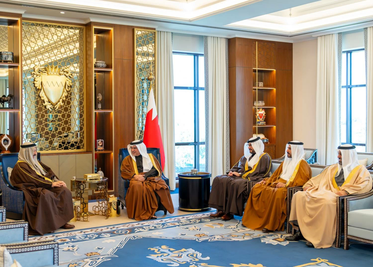 ولي العهد رئيس الوزراء: مواصلة تعزيز دور &laquo;الخاص&raquo; ببرامج الحكومة لتمكين أبناء الوطن