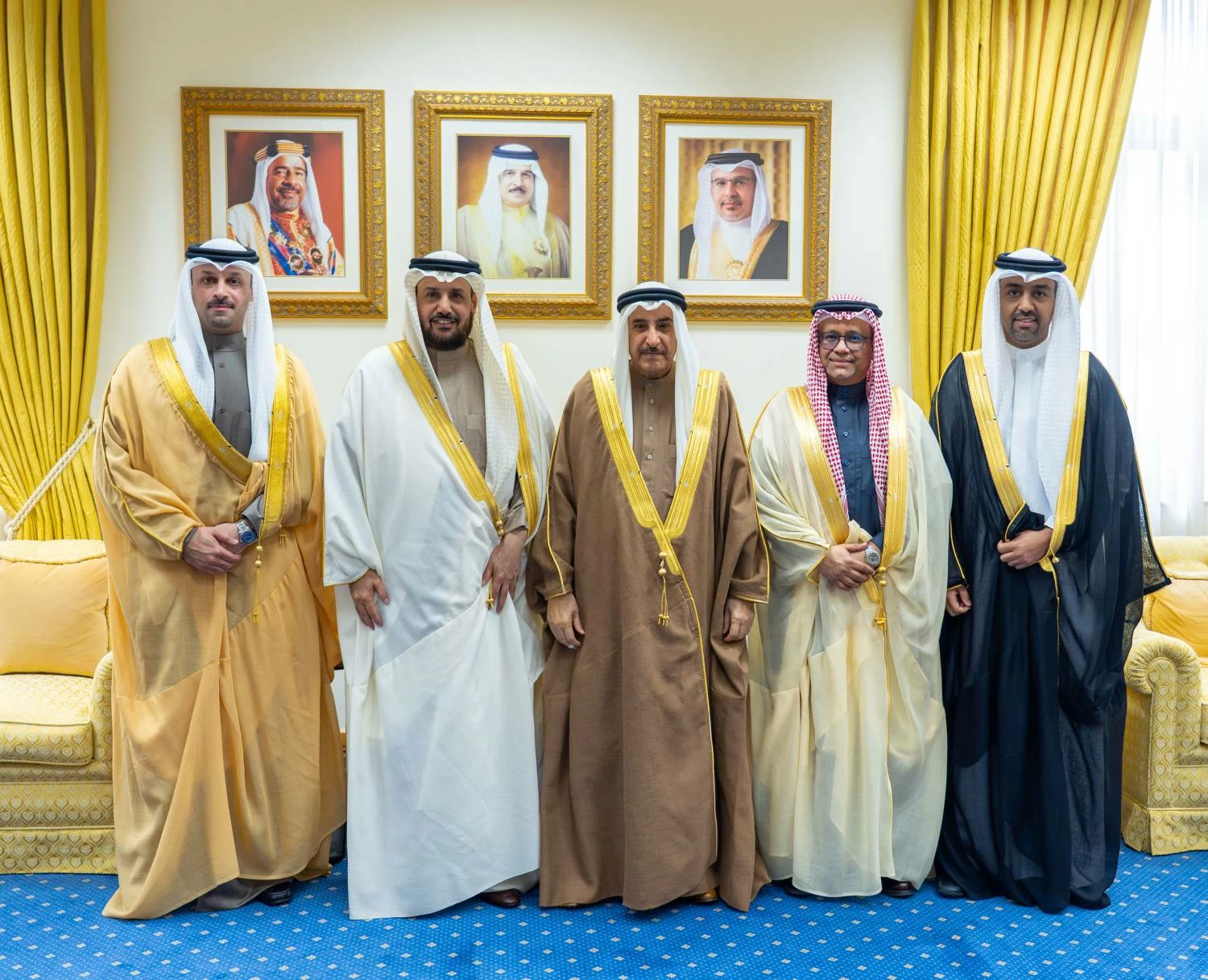 خالد بن عبد الله يلتقي رئيس شركة سمو القابضة ويطلع على خططها لتطوير "مارينا ويست"