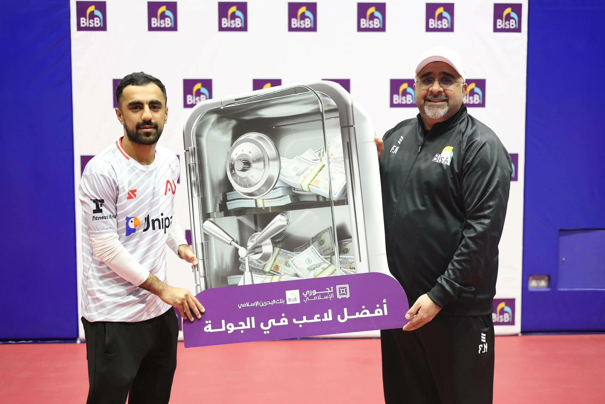 قمة الإثارة والندية تتواصل في كرة الصالات: الإسلامي والأهلية يتقدمان والمرخ يشعل المنافسة على البقاء