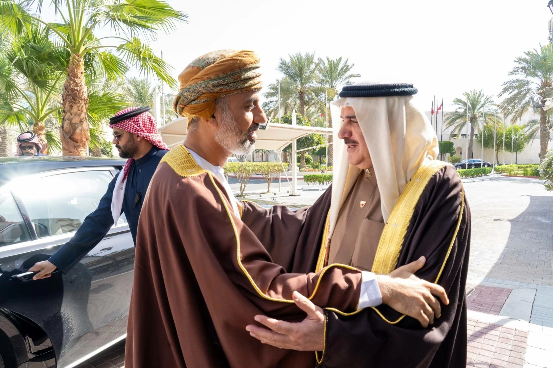 رئيس مجلس النواب يستقبل رئيس مجلس الشورى العُماني 