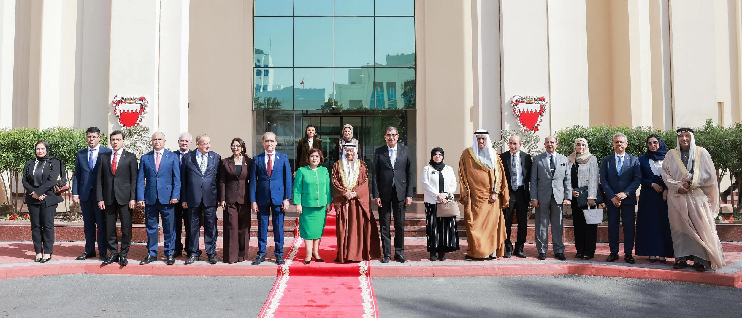 رئيس الشورى: تعميق مسارات التعاون والشراكات البحرينية الأذربيجانية وتعزيز العلاقات البرلمانية لدعم المصالح المشتركة بين البلدين الصديقين