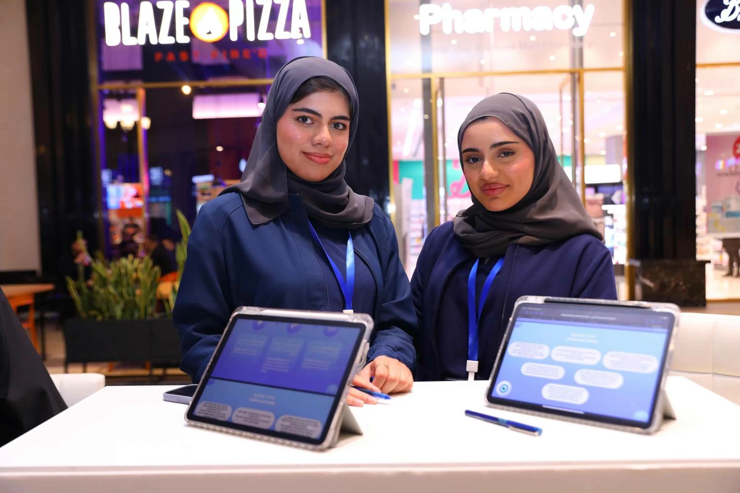 طلبة الطب بجامعة الخليج العربي ينظمون حملة توعوية بعنوان " عينك غالية &ldquo;للتوعية بصحة العيون