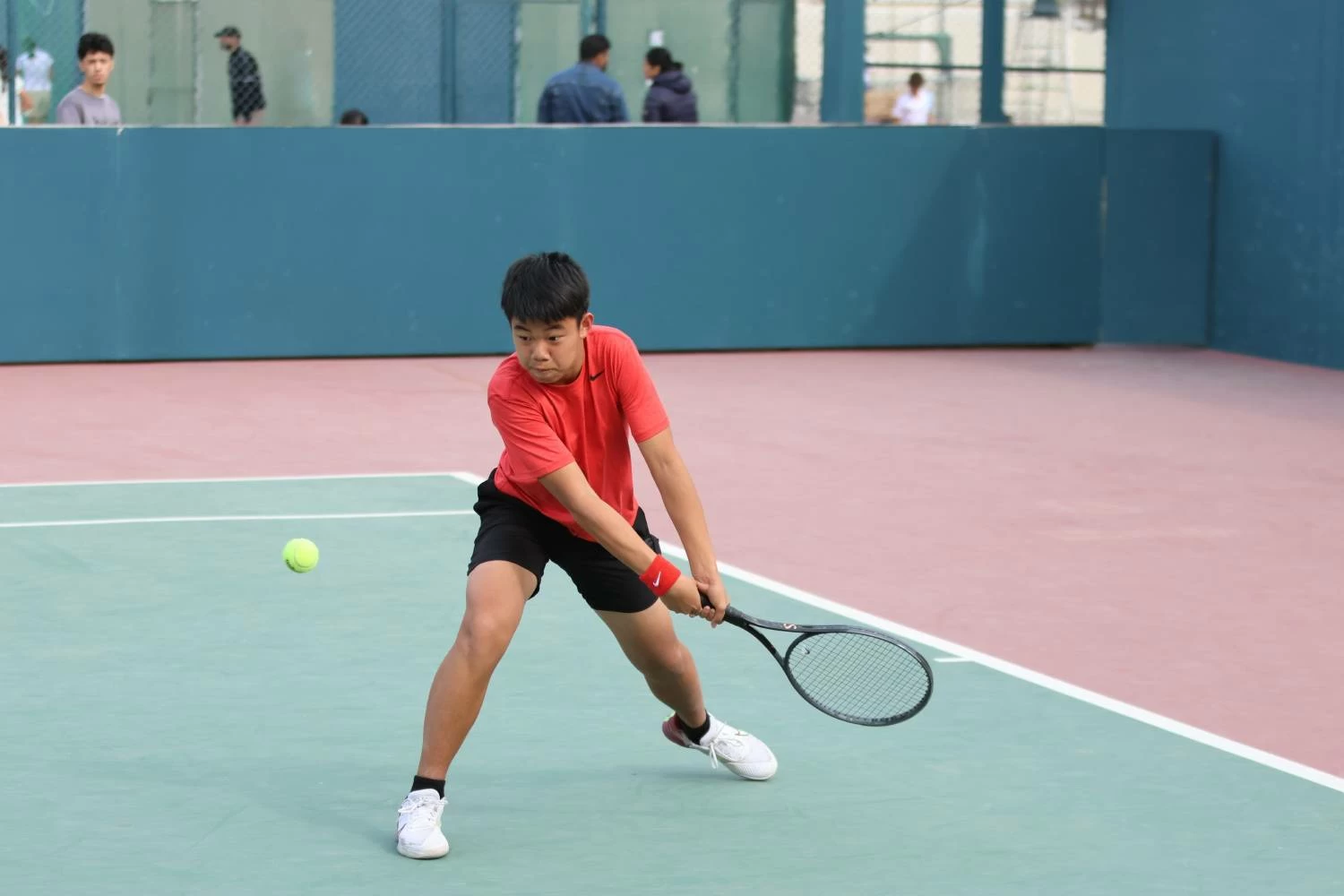 السوري سليم والصينية مينغشياو يتوجان بطلين لفردي الأولاد والفتيات