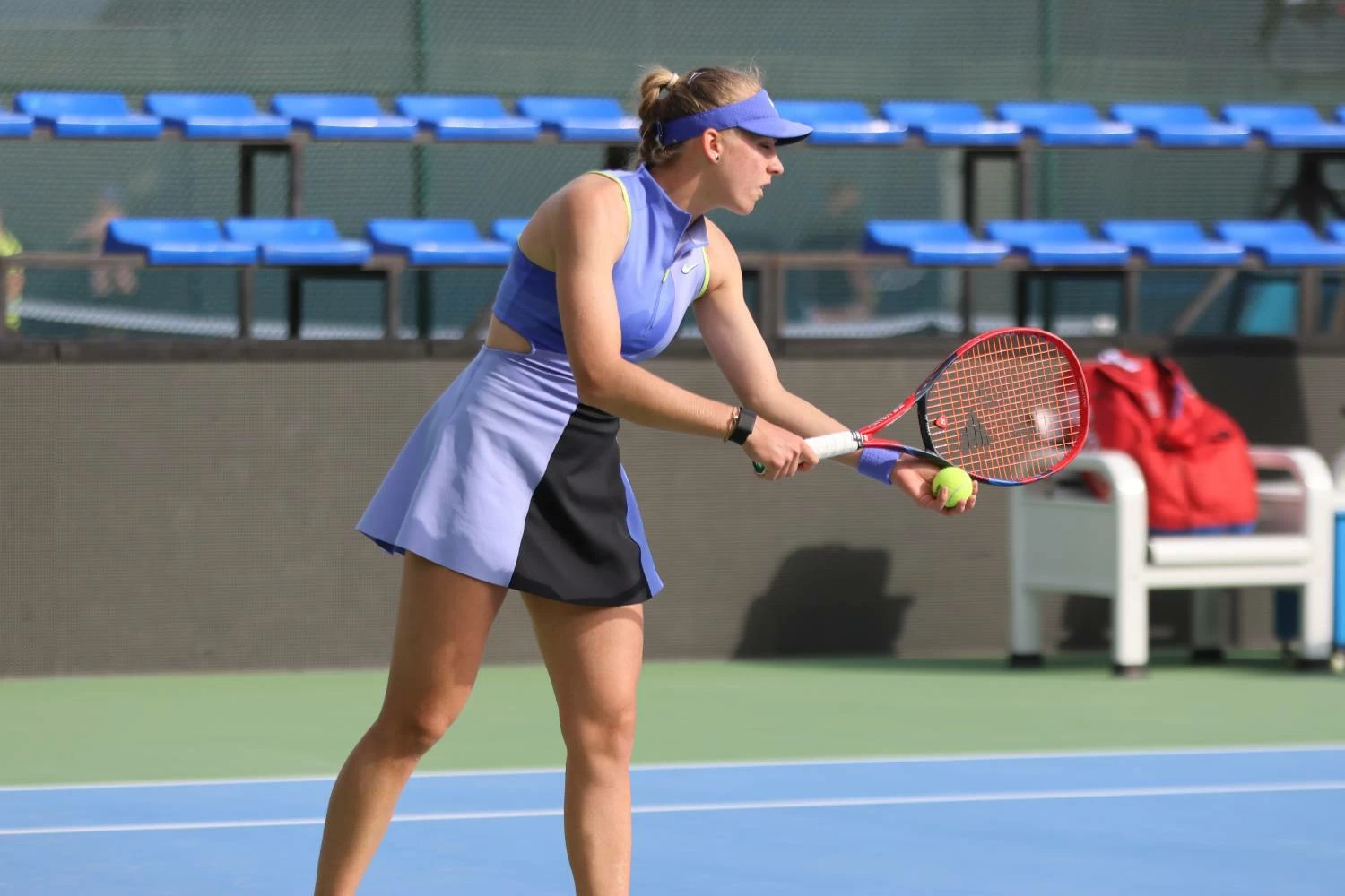 الروسية كورنيفا تتوّج بلقب بطولة المنامة المفتوحة الأولى للتنس للسيدات