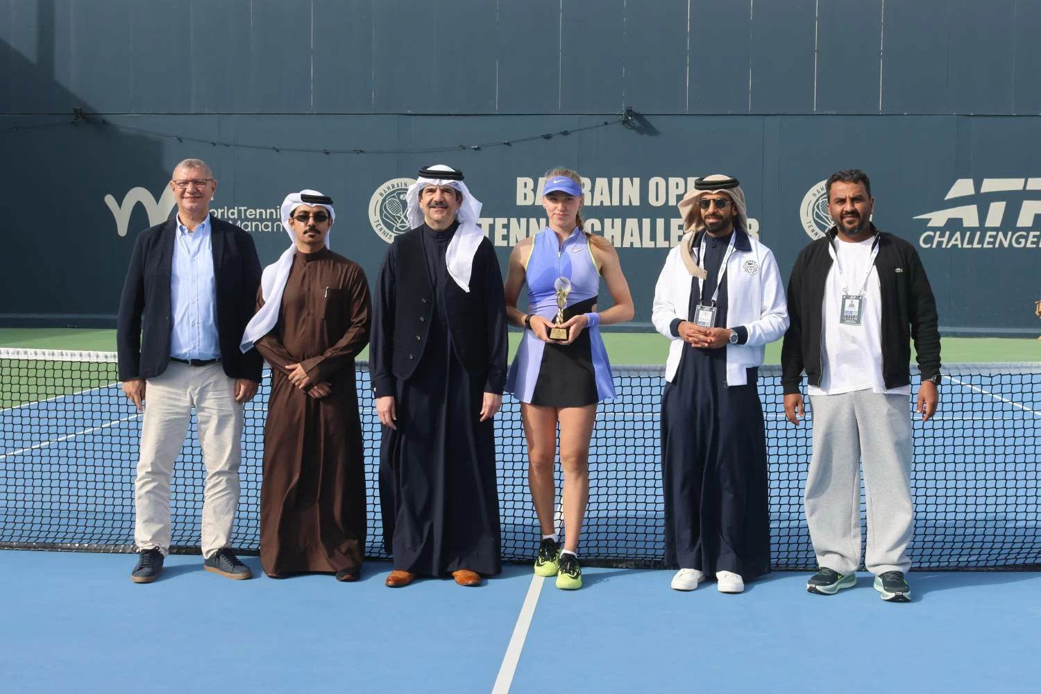 الروسية كورنيفا تتوّج بلقب بطولة المنامة المفتوحة الأولى للتنس للسيدات