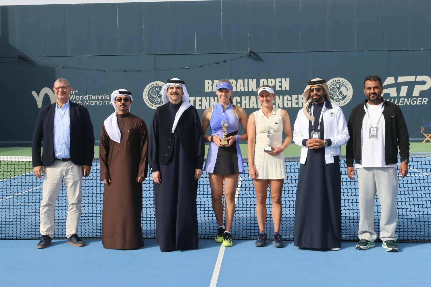 الروسية كورنيفا تتوّج بلقب بطولة المنامة المفتوحة الأولى للتنس للسيدات