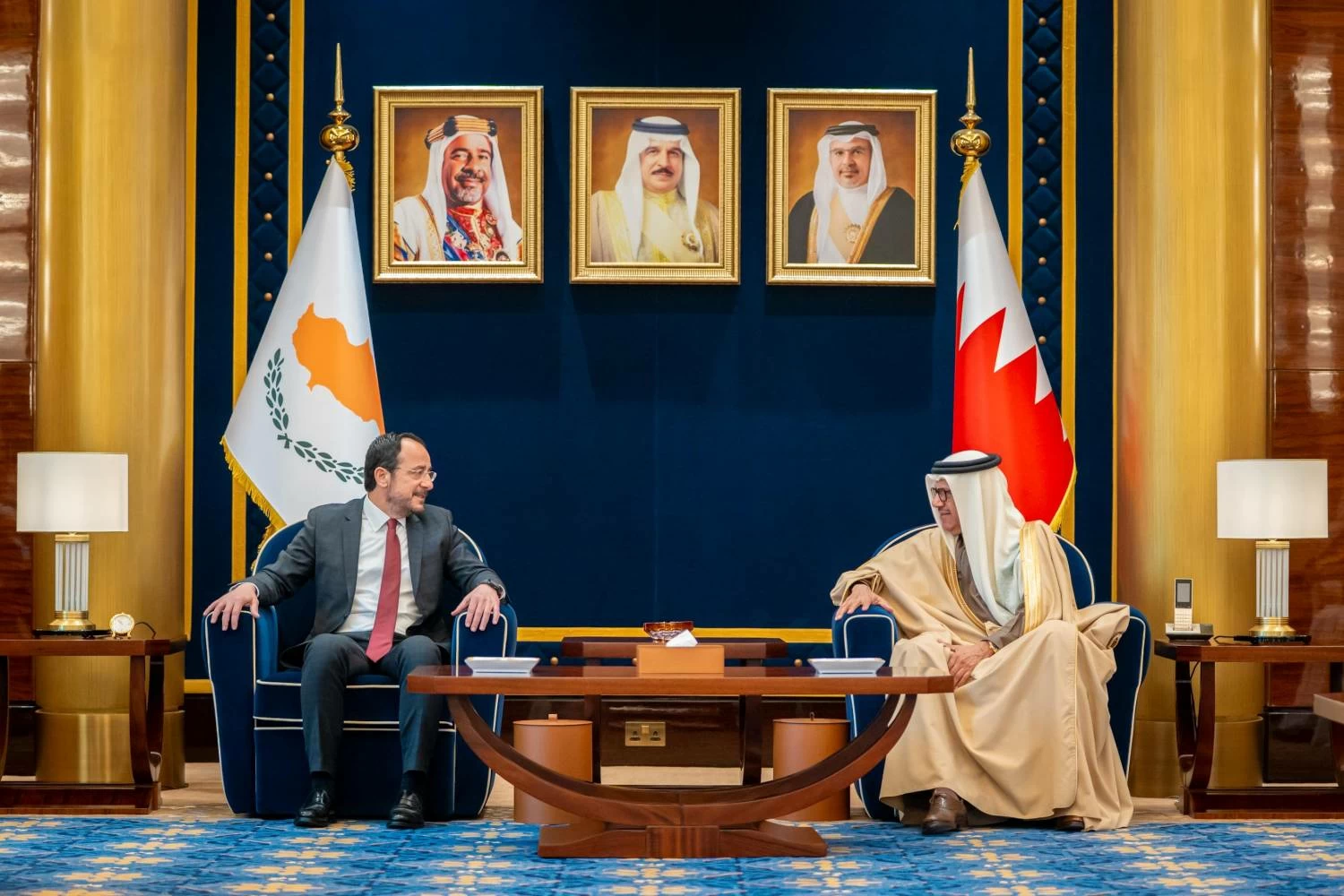 رئيس جمهورية قبرص يصل إلى البلاد