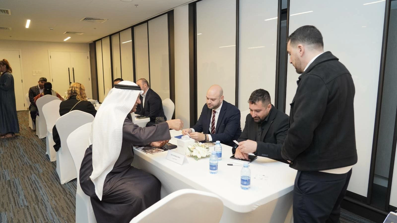 الرئيس القبرصي يزور غرفة البحرين ويشهد توقيع اتفاقية تعاون مشترك بين غرفة البحرين وغرفة تجارة وصناعة قبرص