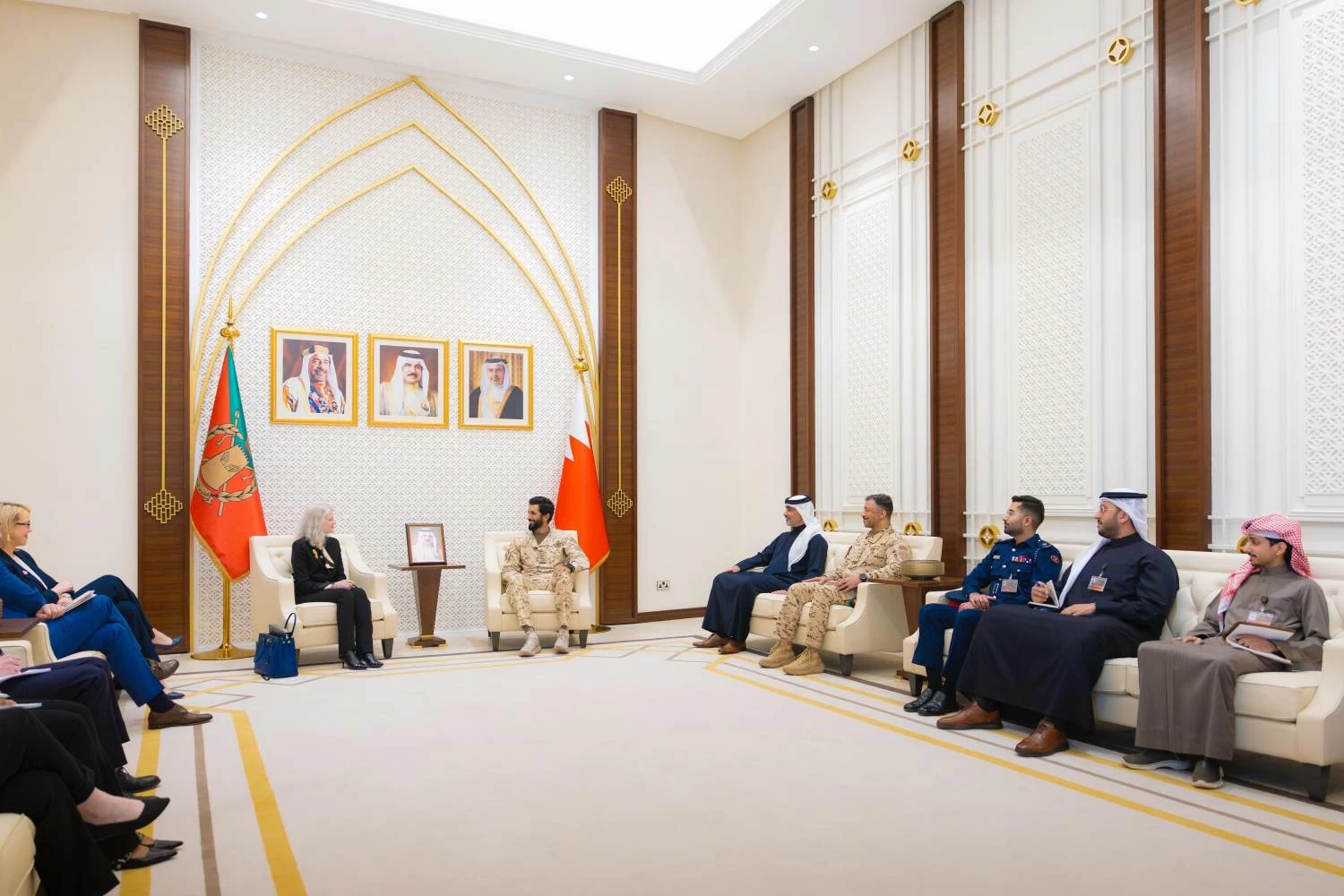 ناصر بن حمد  يستقبل وكيل وزارة الخارجية الأمريكية للشؤون السياسية