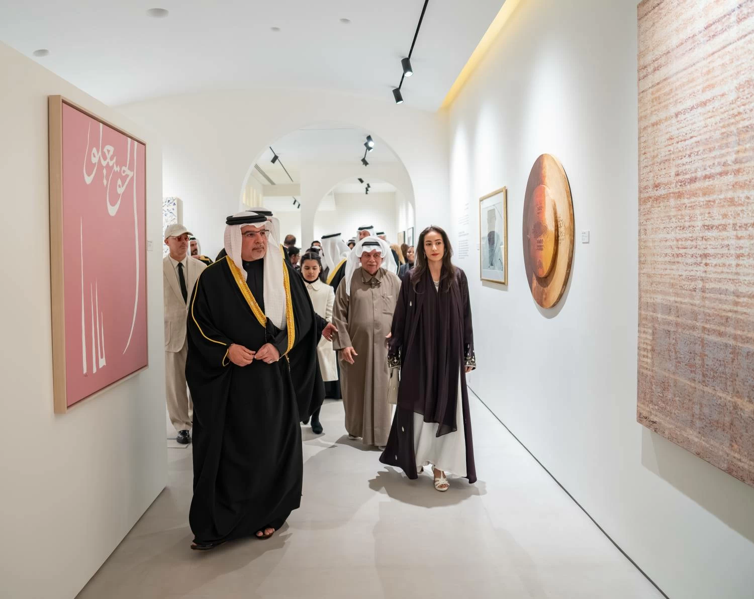 ولي العهد رئيس الوزراء: الإنجازات التي تحققت في ظل المسيرة التنموية الشاملة بقيادة الملك مصدر إلهام رئيسي للفنانين