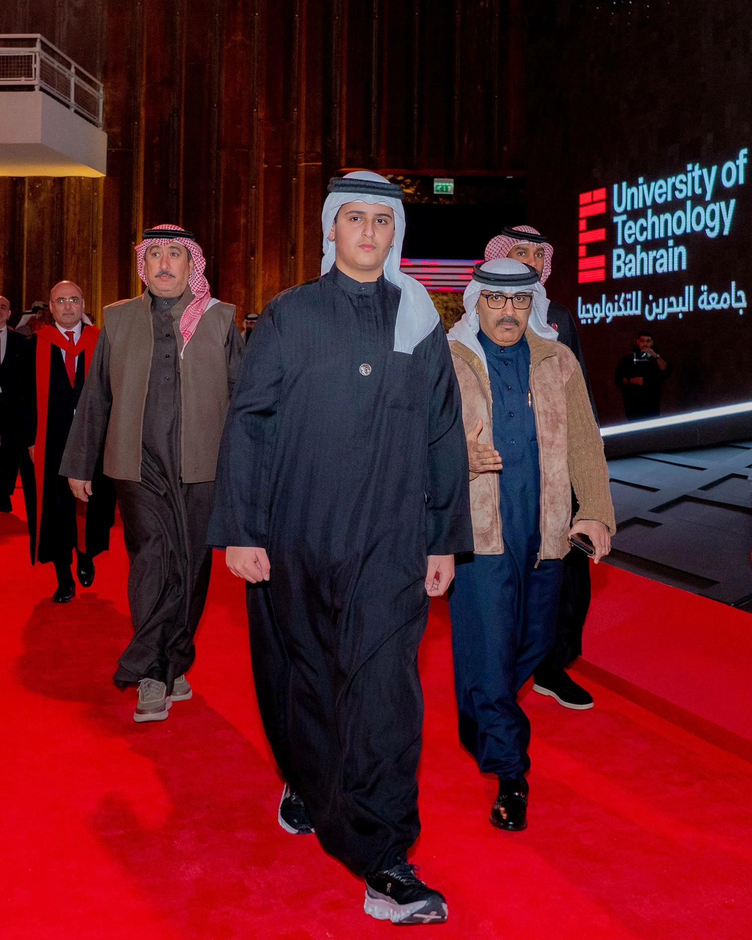 جامعة البحرين للتكنولوجيا تحتفل بتخريج الفوج الحادي والعشرين في حفل مهيب