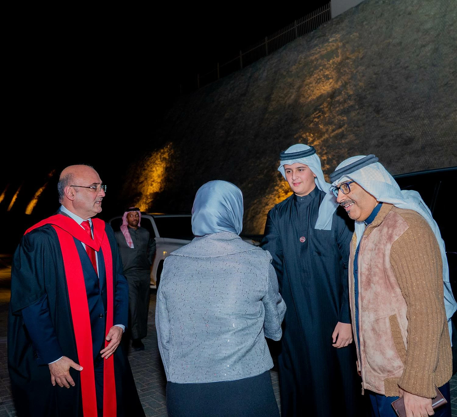 جامعة البحرين للتكنولوجيا تحتفل بتخريج الفوج الحادي والعشرين في حفل مهيب