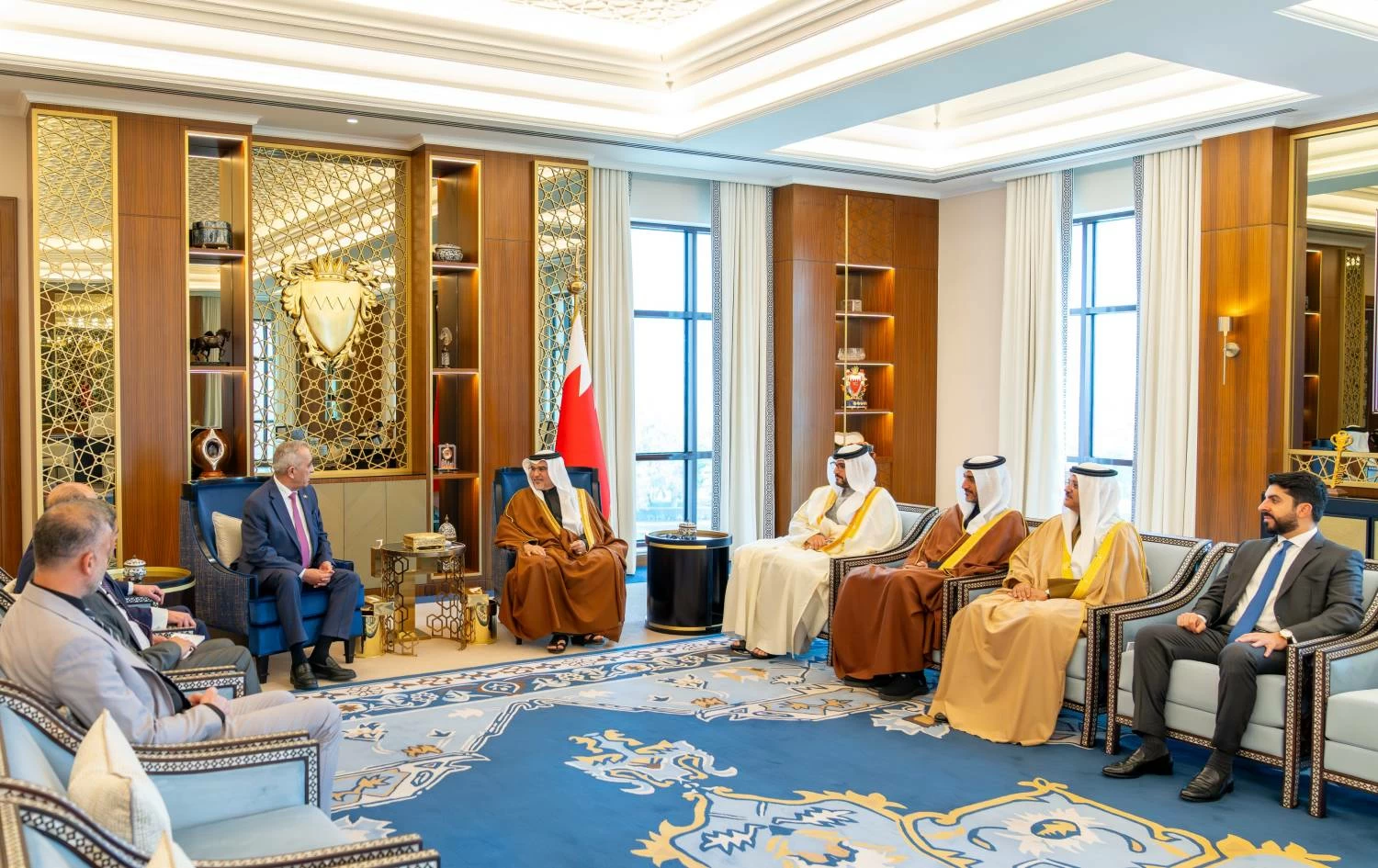 ولي العهد رئيس الوزراء: توسيع مسارات الشراكة الاستراتيجية مع الأردن لمستويات أكثر تقدماً