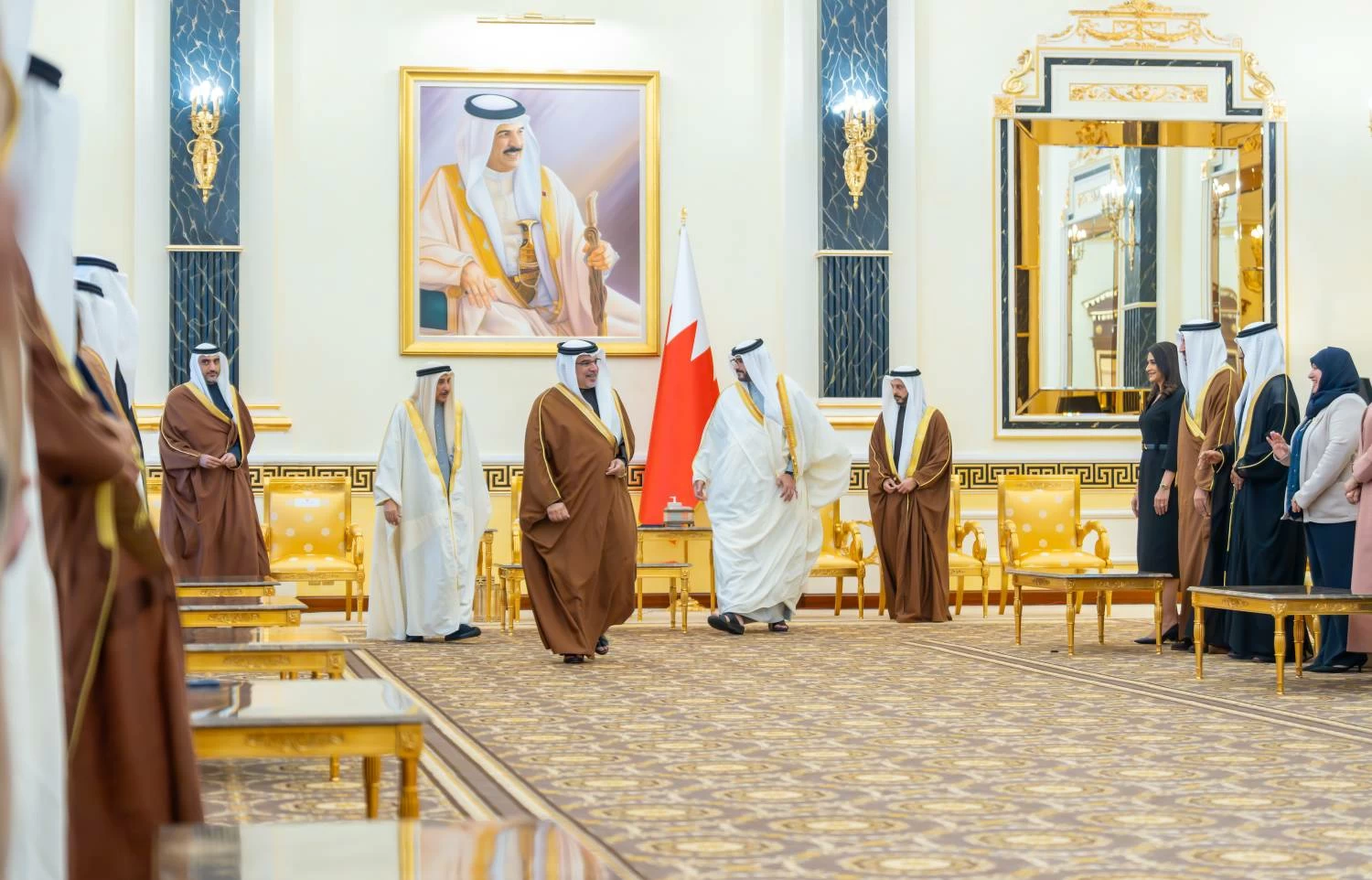 ولي العهد رئيس الوزراء يلتقي عدداً من المدراء المعينين حديثاً في الجهات الحكومية