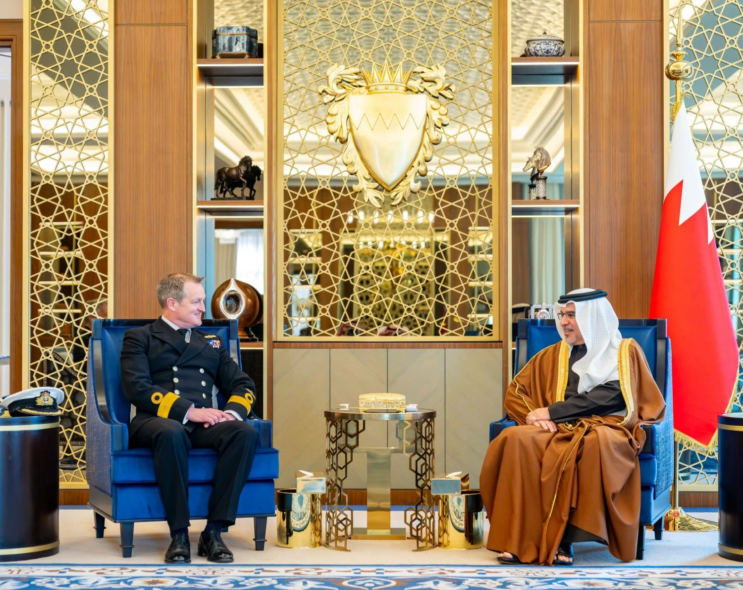 ولي العهد رئيس الوزراء: تقدم وتطور مستمر بالشراكة العسكرية بين البحرين وبريطانيا 