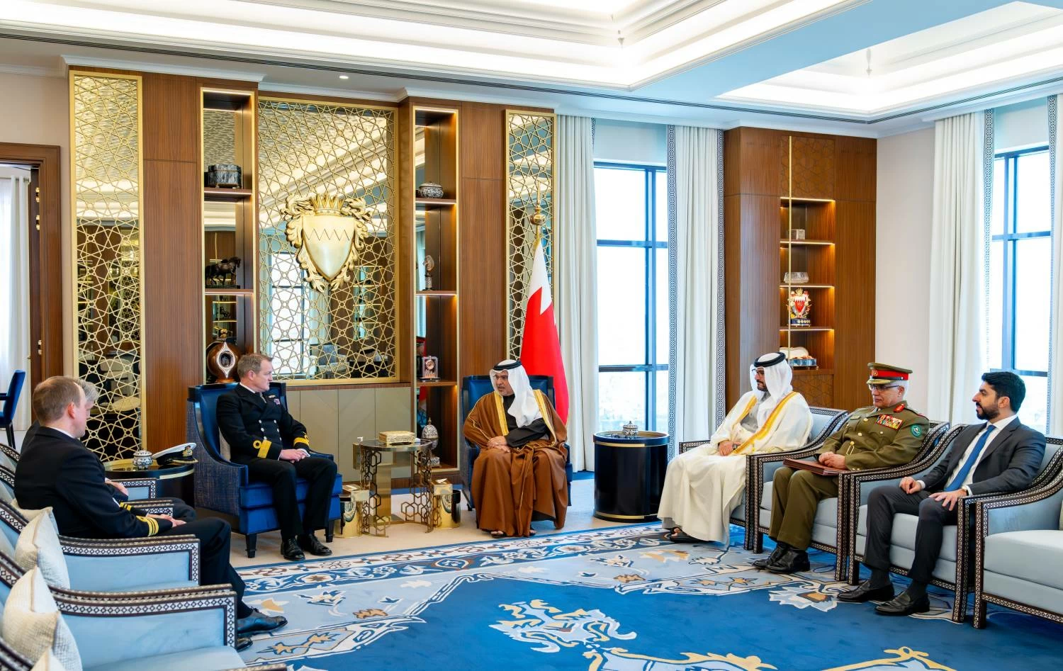 ولي العهد رئيس الوزراء: تقدم وتطور مستمر بالشراكة العسكرية بين البحرين وبريطانيا