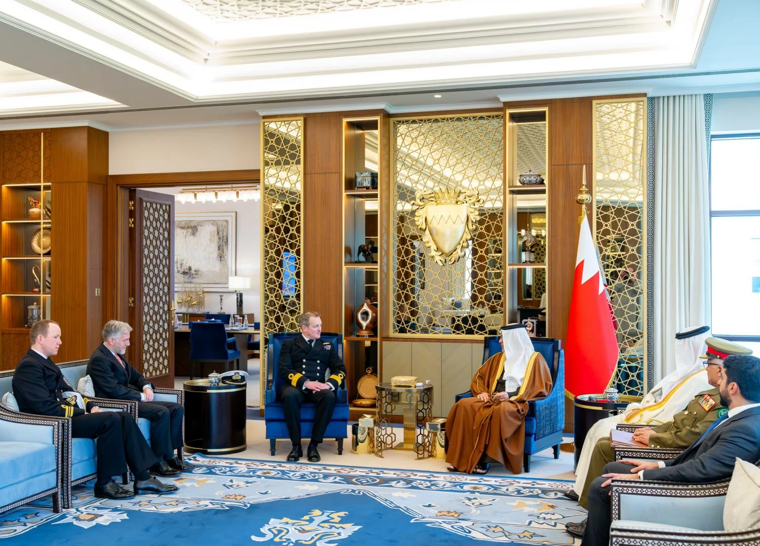 ولي العهد رئيس الوزراء: تقدم وتطور مستمر بالشراكة العسكرية بين البحرين وبريطانيا
