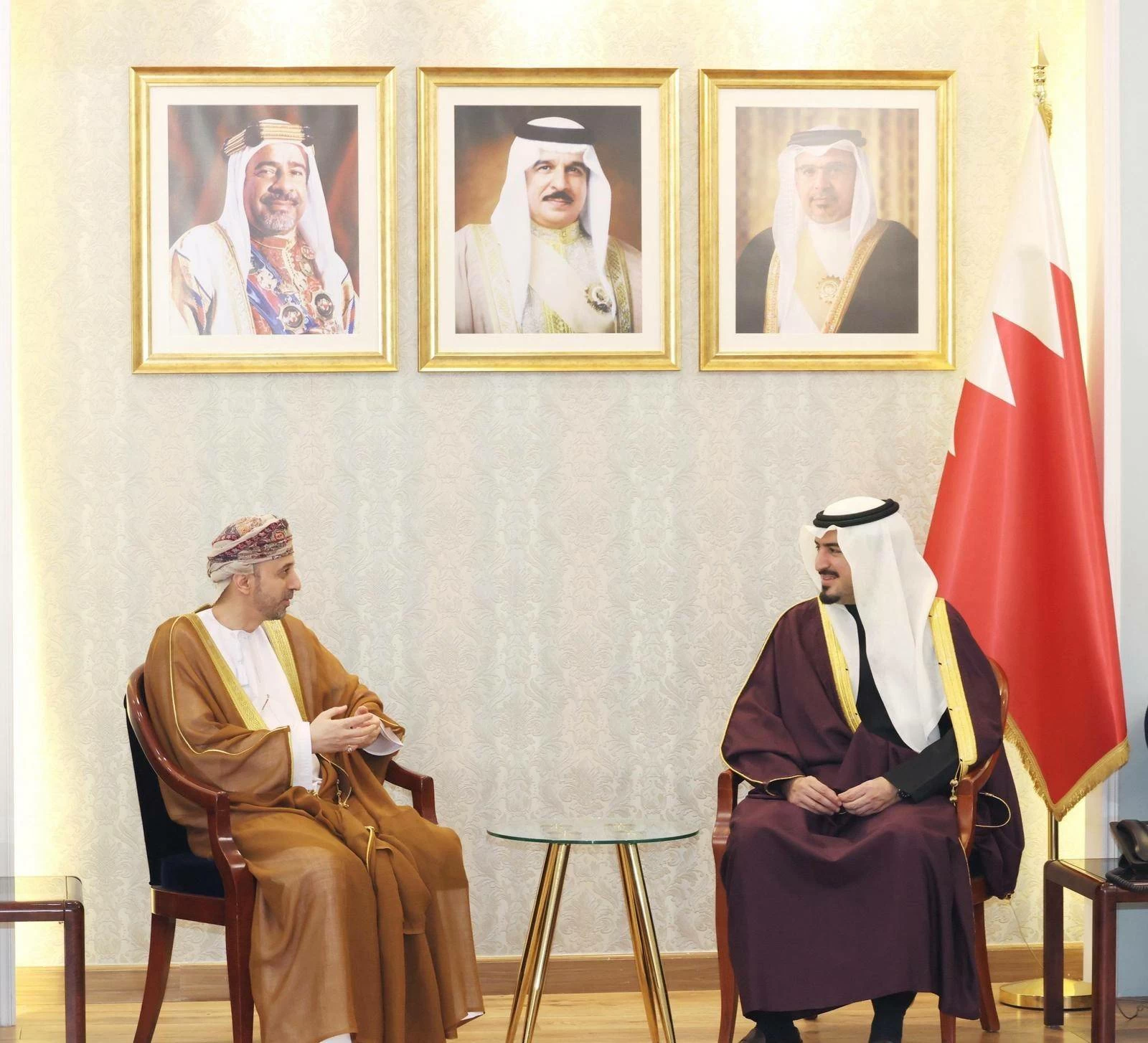 محافظ العاصمة يستقبل سفير سلطنة عمان لدى المملكة 