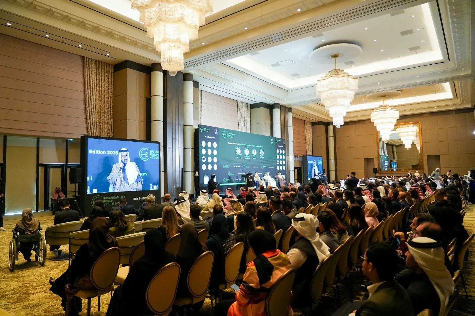 وزير المواصلات يشارك في جلسة رفيعة المستوى بمنتدى الشرق الأوسط للاستدامة في نسخته الرابعة