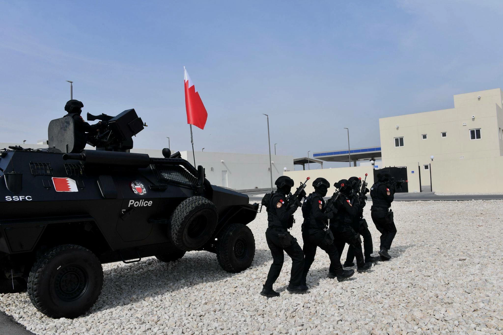 قوات شرطة البحرين المشاركة في تمرين quot;أمن الخليج العربي 4quot; تواصل أعمالها في اطار التدريبات الميدانية 