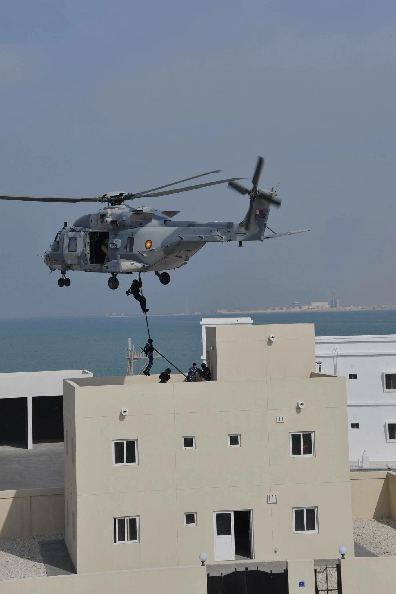 قوات شرطة البحرين المشاركة في تمرين "أمن الخليج العربي 4" تواصل أعمالها في اطار التدريبات الميدانية