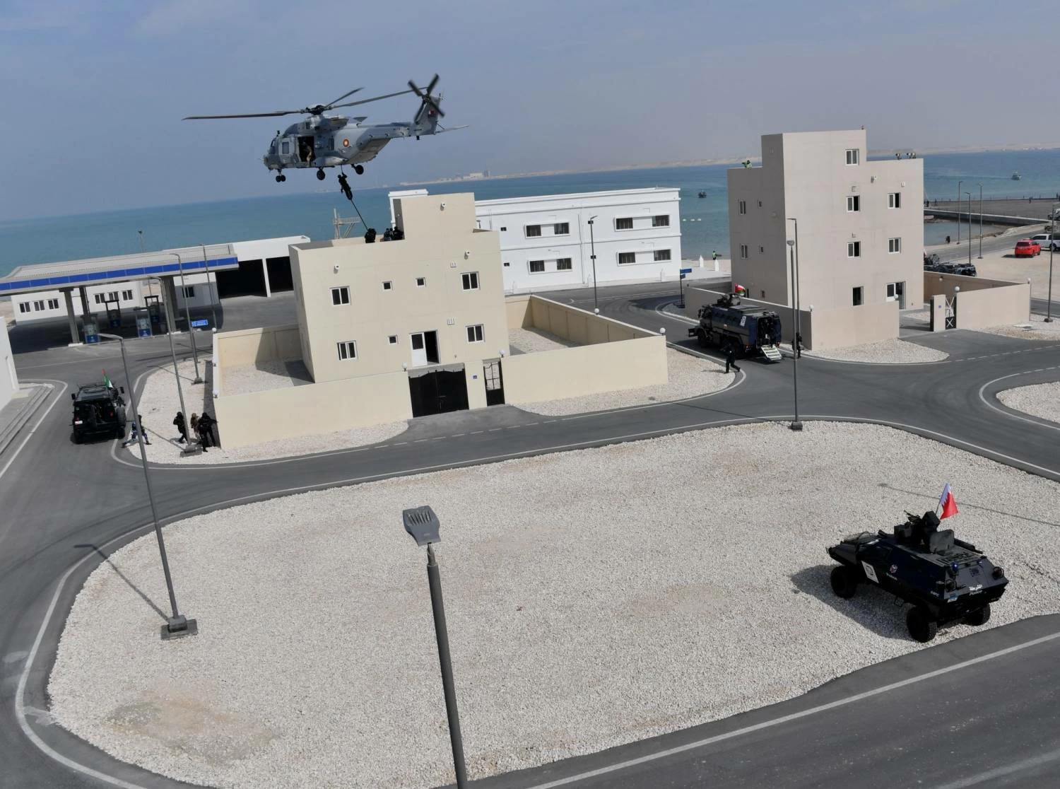 قوات شرطة البحرين المشاركة في تمرين "أمن الخليج العربي 4" تواصل أعمالها في اطار التدريبات الميدانية