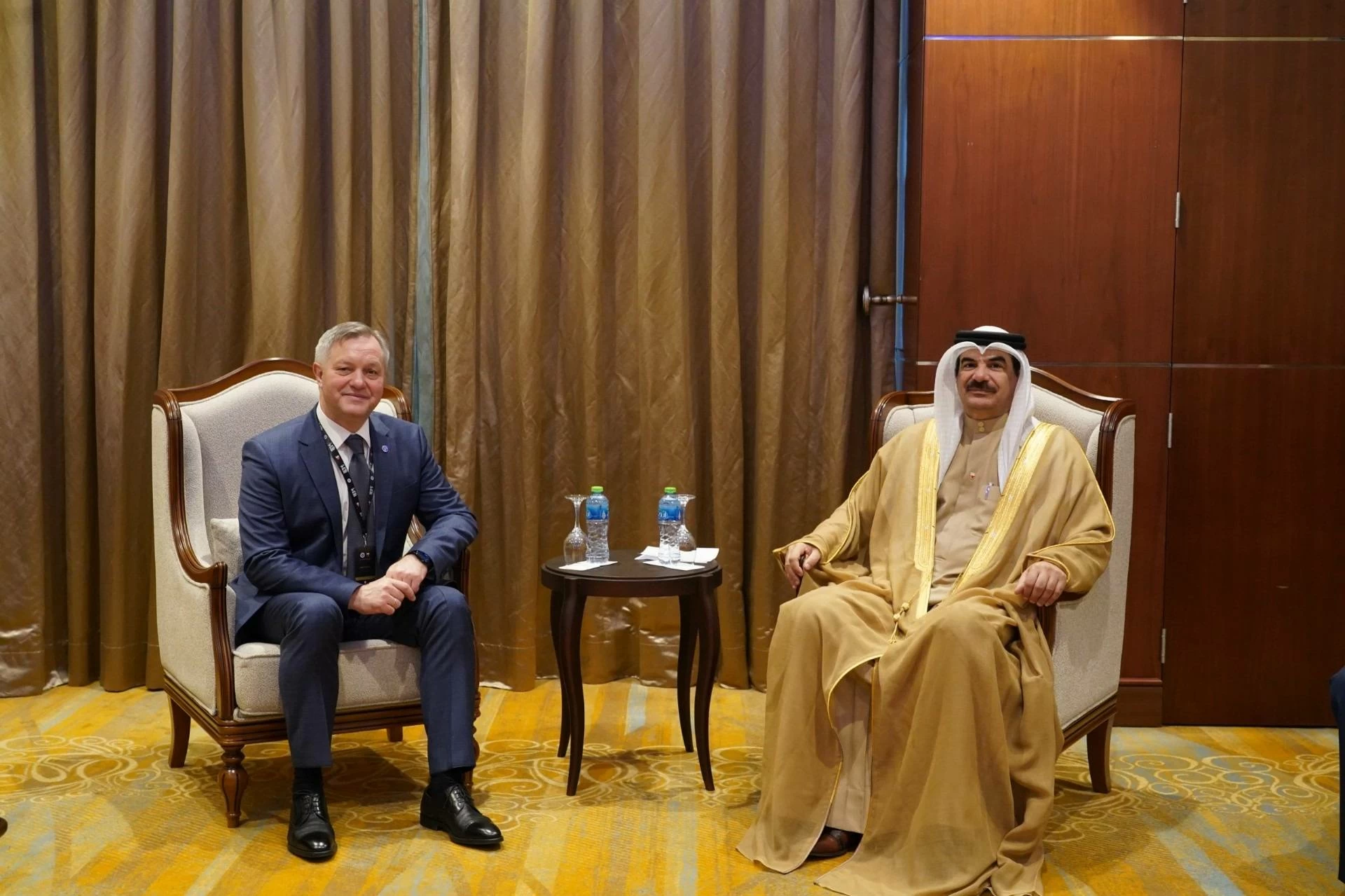 البوعينين: تعزيز الحضور البرلماني للبحرين وتفعيل قنوات التواصل مع البرلمانات الإقليمية والدولية 