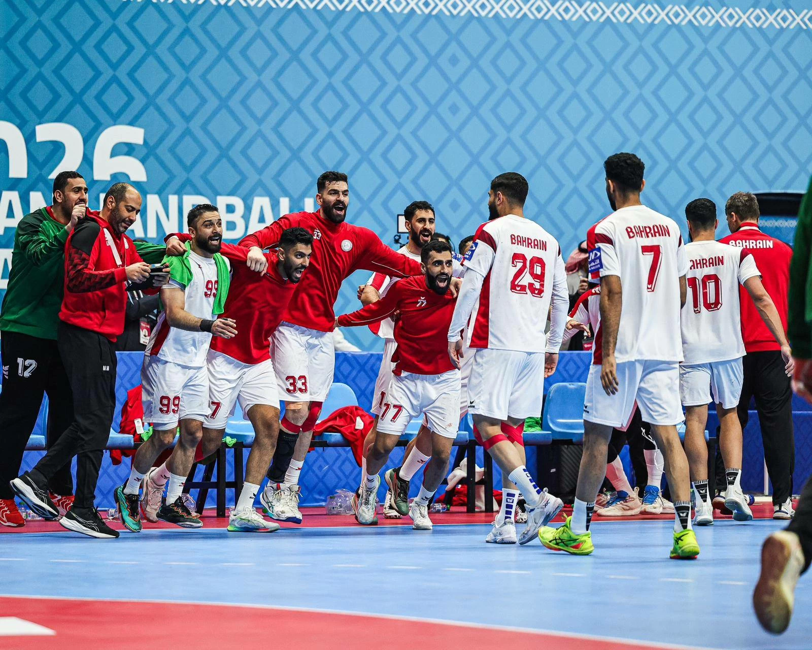 أحمر اليد يتجاوز اليابان ويبلغ نهائي آسيا عن جدارة