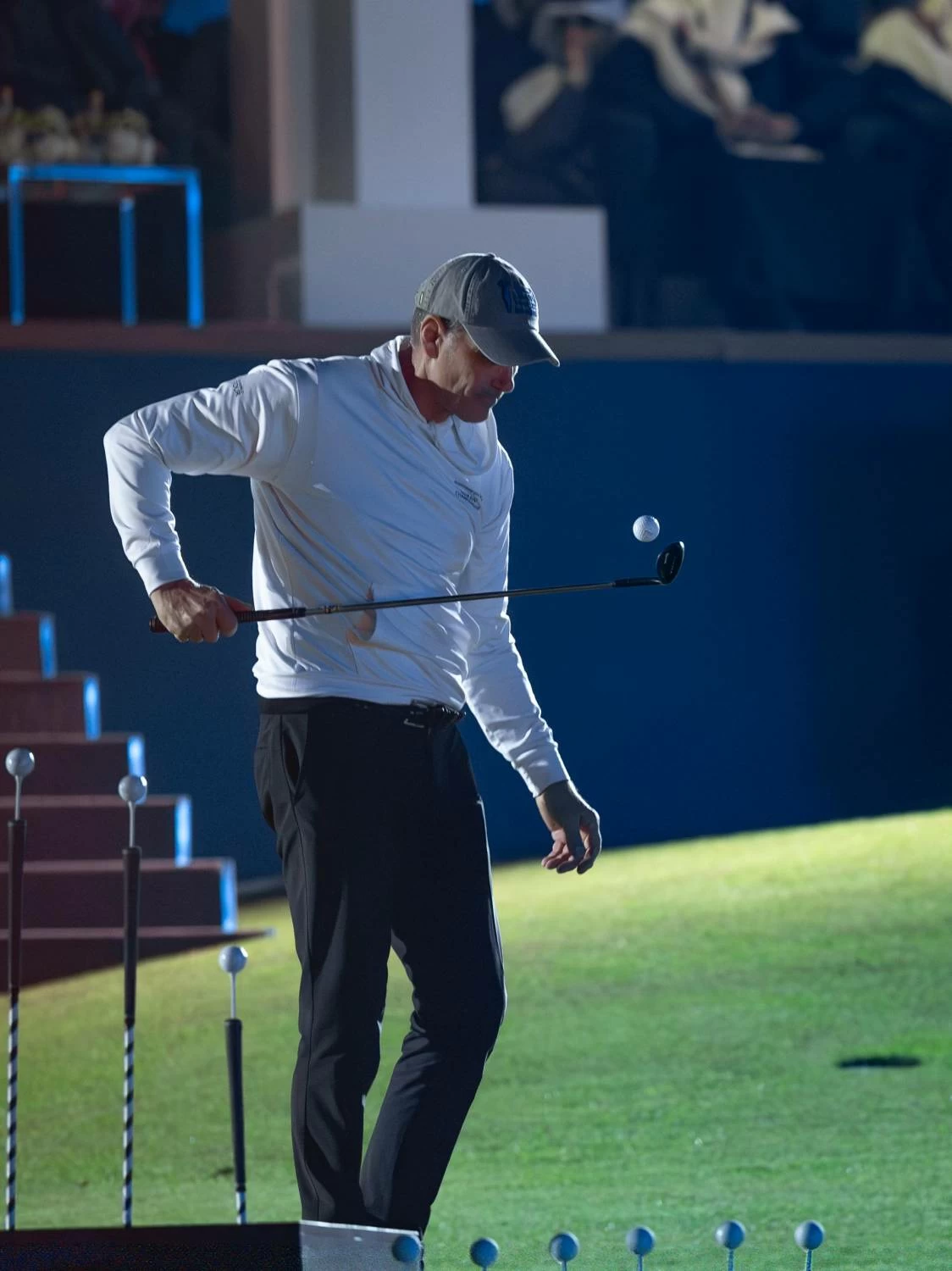 الملك ينيب&nbsp;ناصر بن حمد&nbsp;لحضور حفل افتتاح بطولة بابكو إنرجيز البحرين للجولف