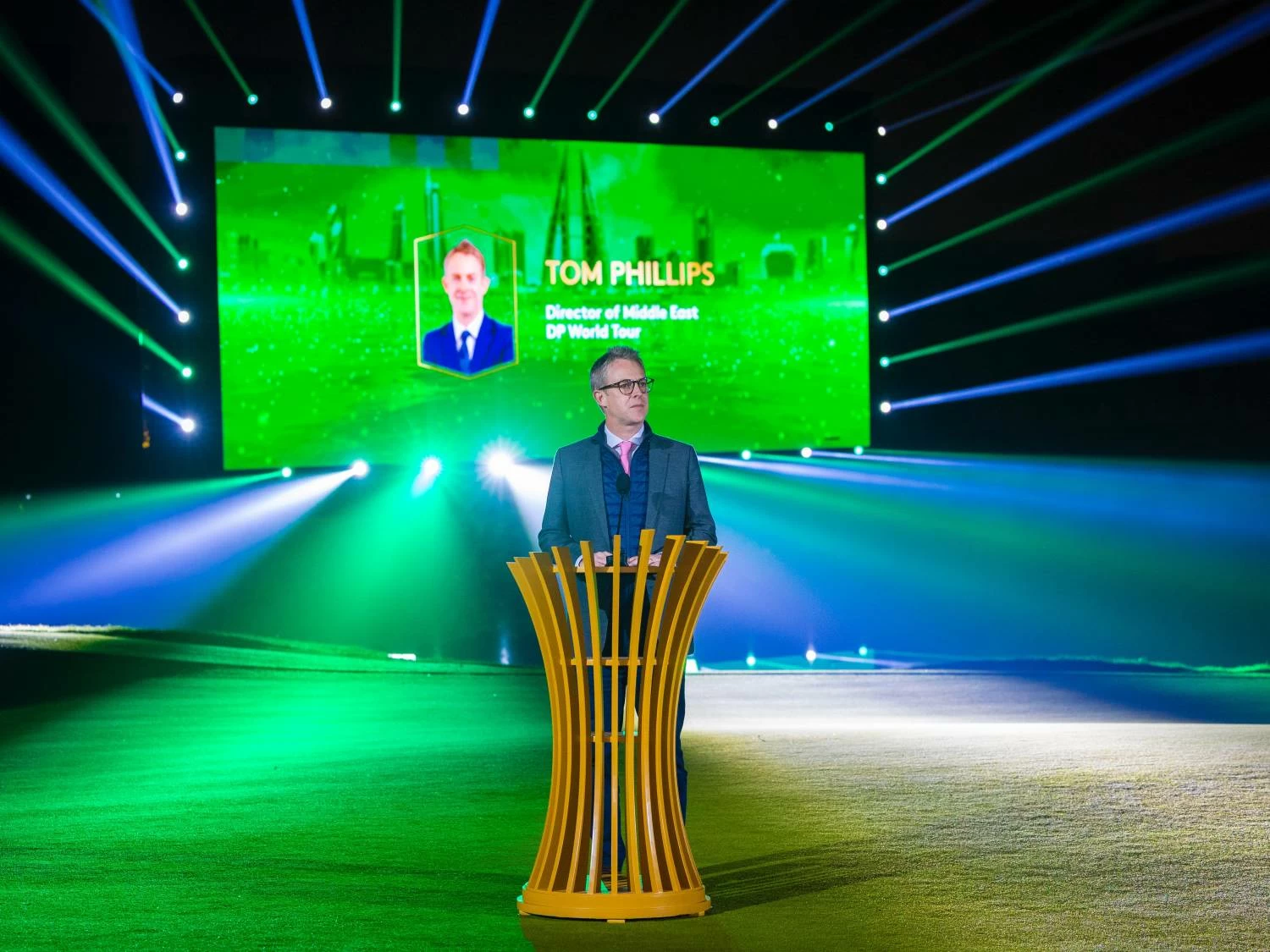 الملك ينيب&nbsp;ناصر بن حمد&nbsp;لحضور حفل افتتاح بطولة بابكو إنرجيز البحرين للجولف