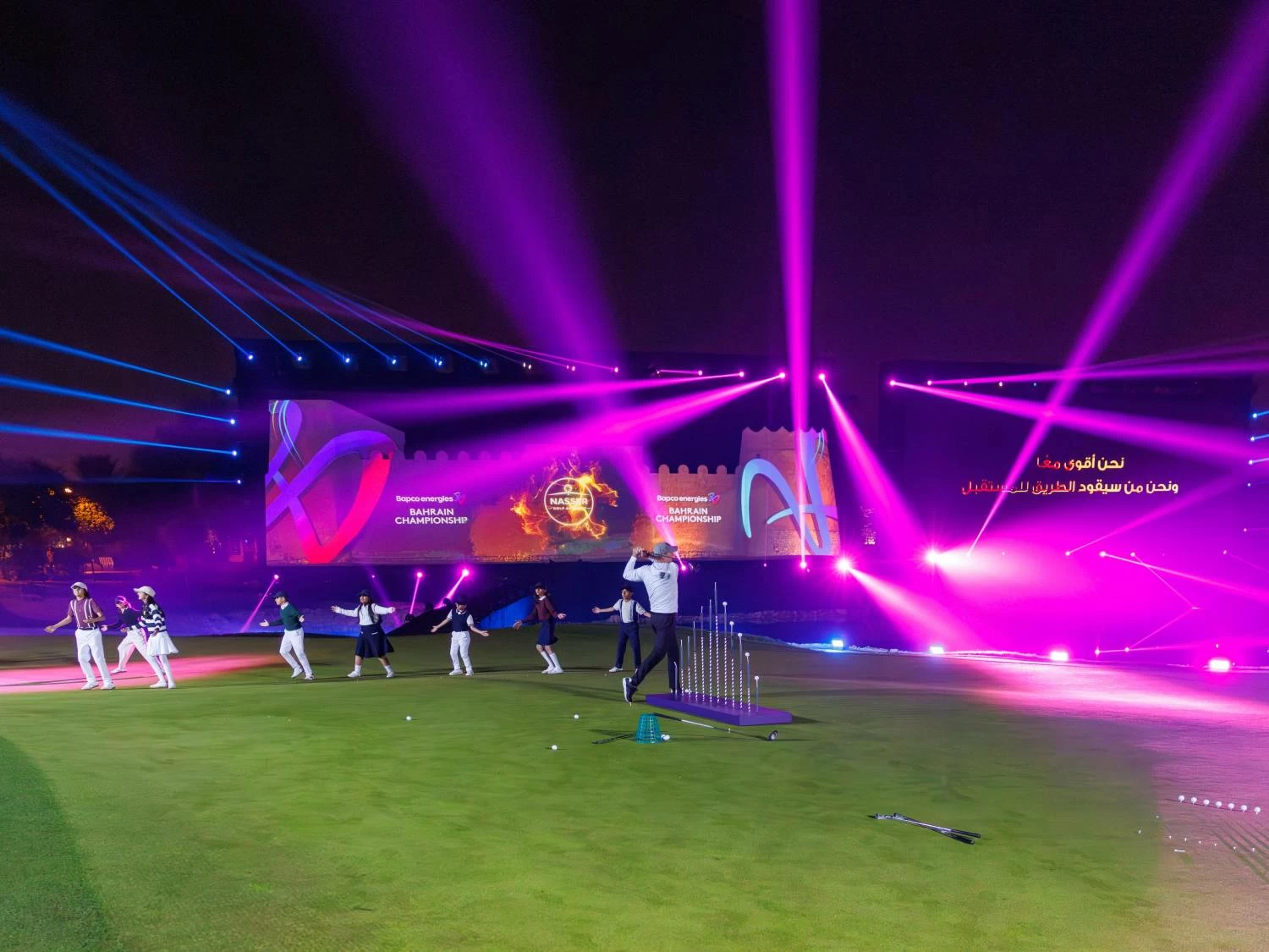 الملك ينيب&nbsp;ناصر بن حمد&nbsp;لحضور حفل افتتاح بطولة بابكو إنرجيز البحرين للجولف