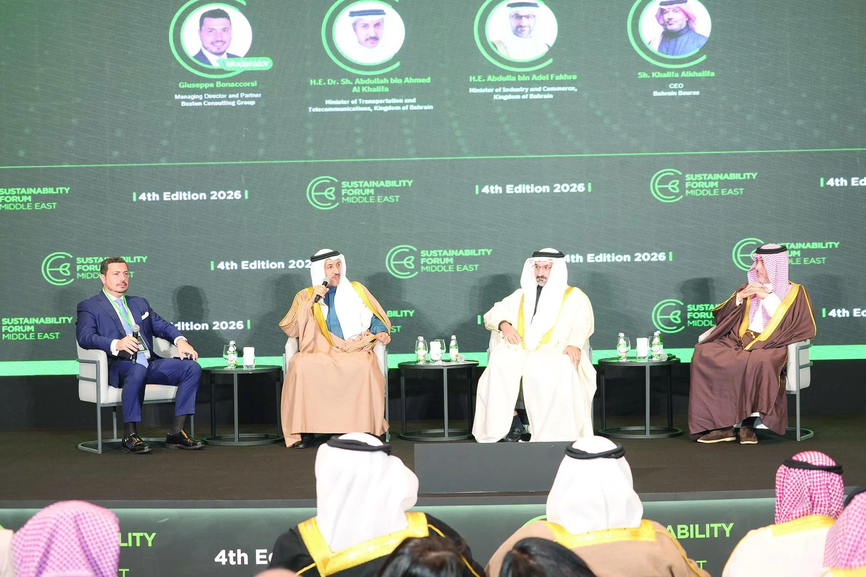 وزير المواصلات: توفير دقيقتين فقط من وقت الطيران سنوياً يوفر 80 مليون كيلوغرام من الوقود