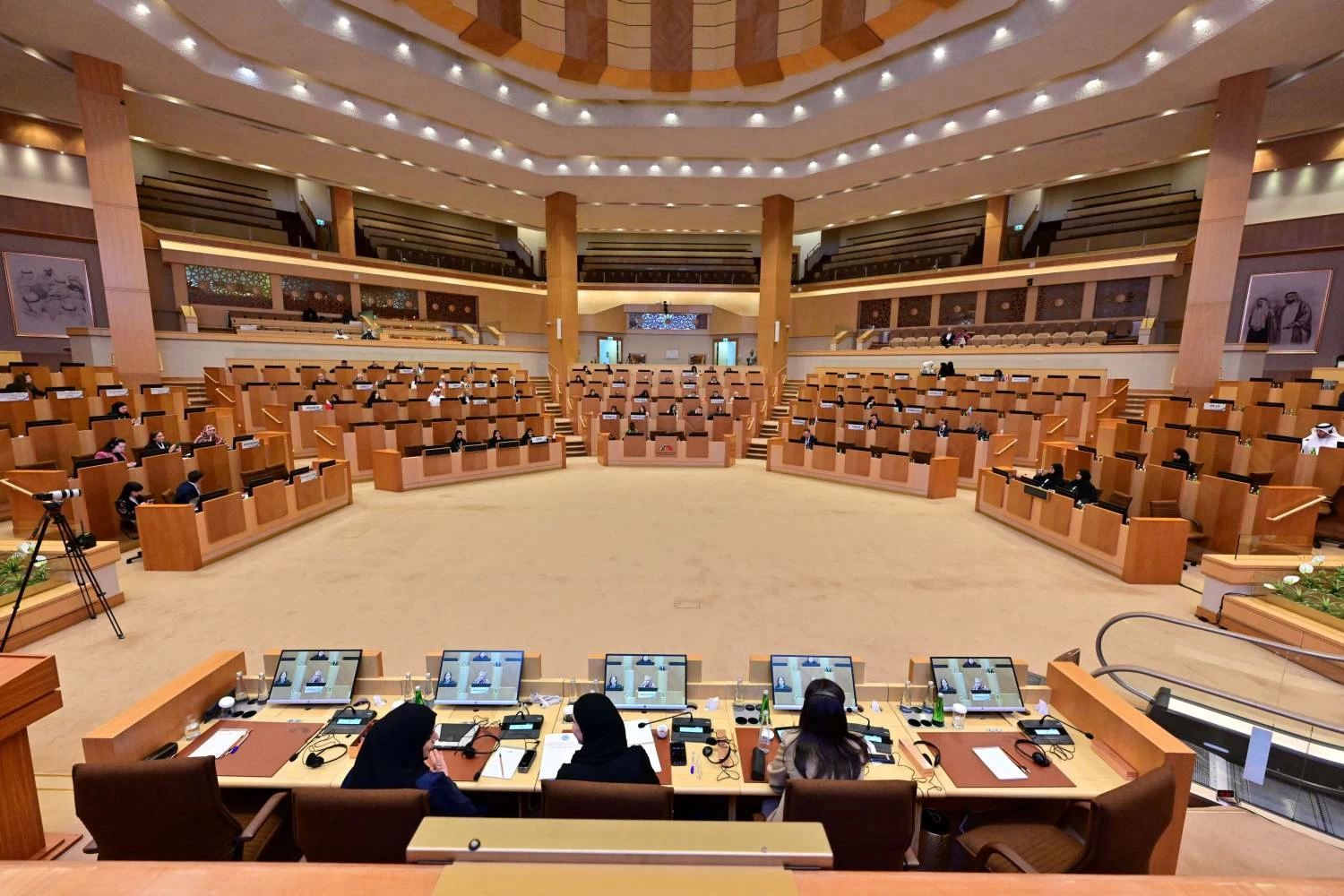 "الشعبة البرلمانية": تمكين المرأة مدخلاً أساسيًا لبناء مجتمعات متماسكة قادرة على التكيف مع المتغيرات