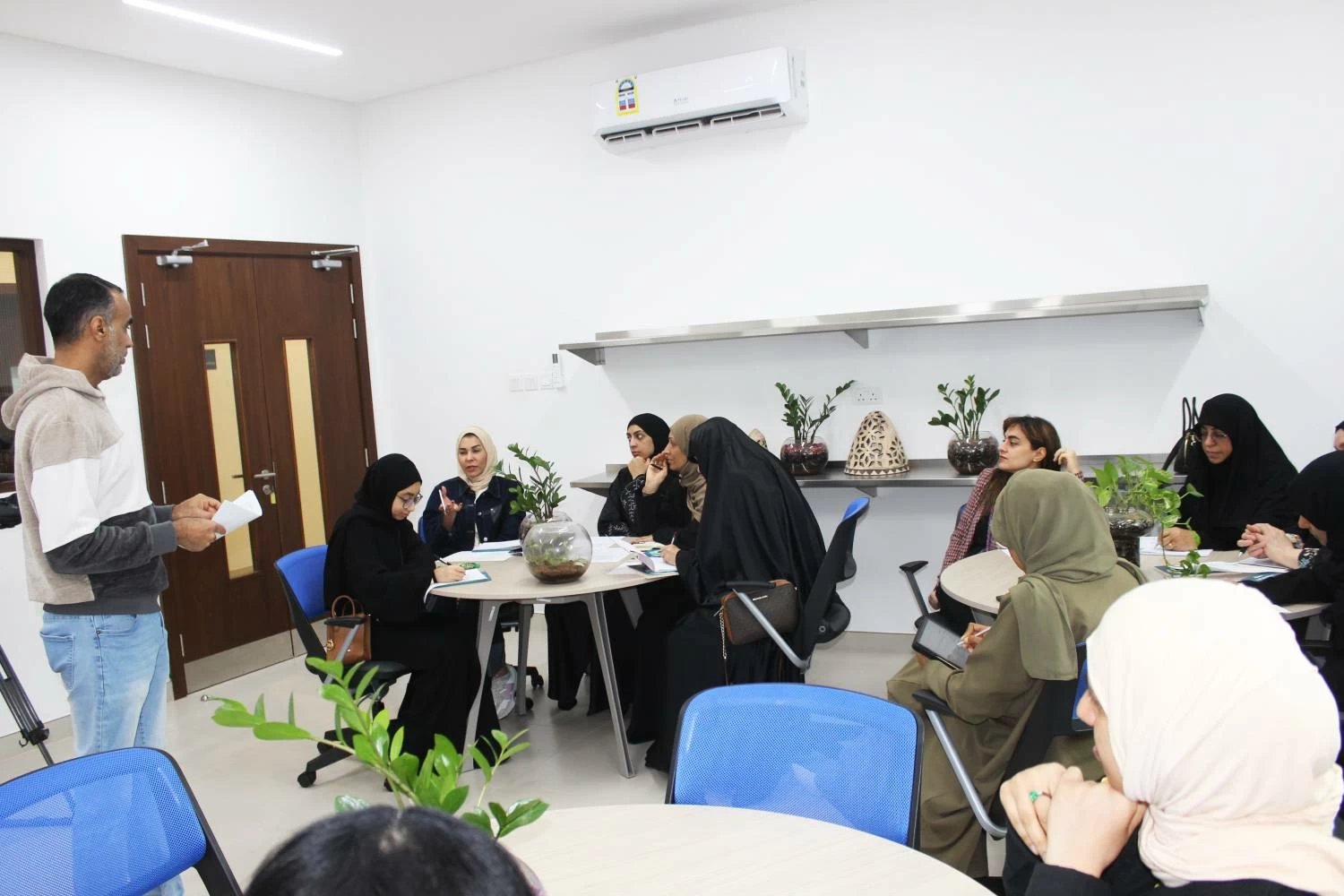 المبادرة الوطنية لتنمية القطاع الزراعي ووزارة التنمية الاجتماعية تنفذان برنامجًا تدريبيًا للنساء في أساسيات الزراعة المنزلية