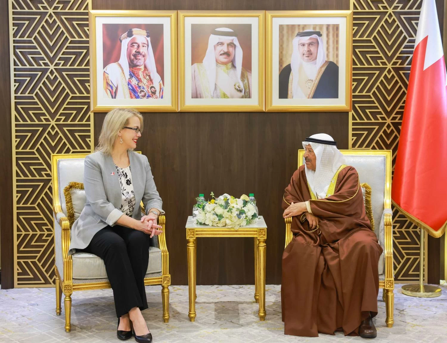 رئيس الشورى: البحرين متمسكة بدعم السلام والاستقرار ومساندة تعزيز الأمن الإقليمي والعالمي 