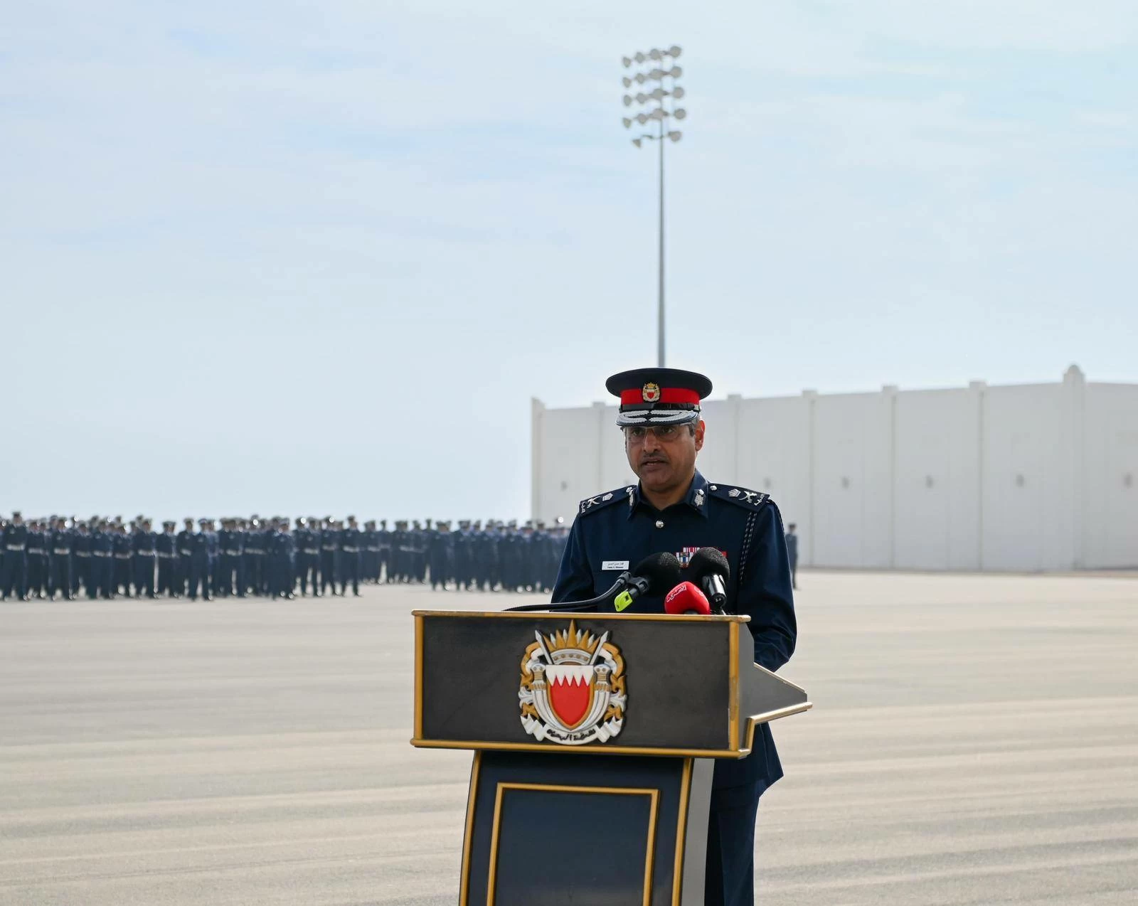 رئيس الشرطة يشهد تخريج 878 من الشرطة المستجدين