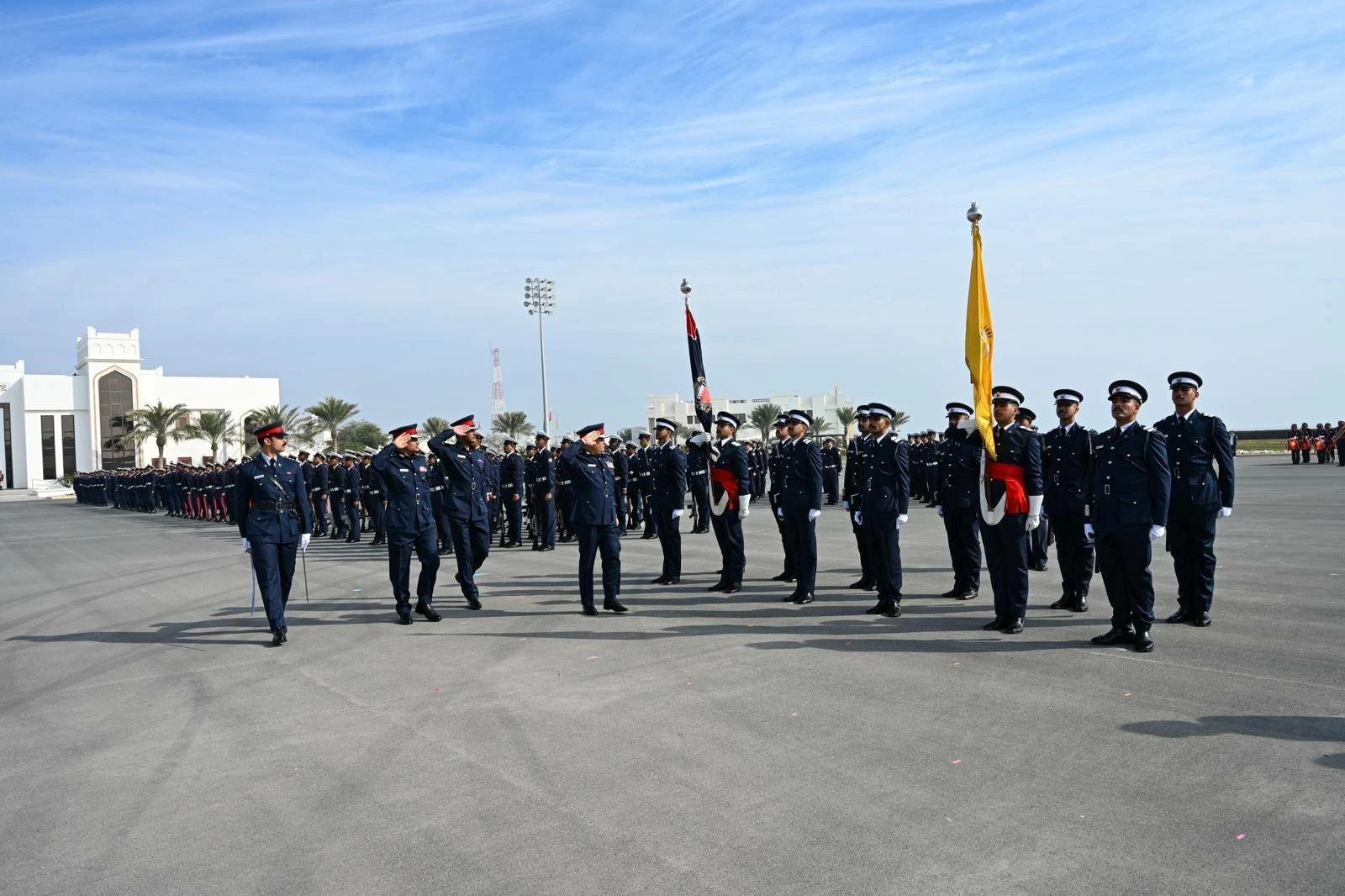 رئيس الشرطة يشهد تخريج 878 من الشرطة المستجدين