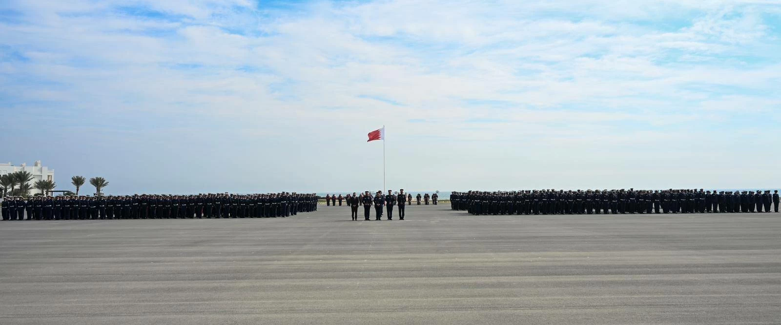 رئيس الشرطة يشهد تخريج 878 من الشرطة المستجدين